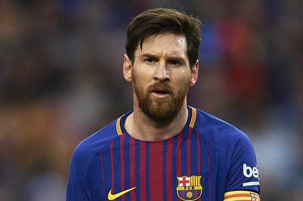Messi vil være ute i tre uker for å komme seg fra armskaden