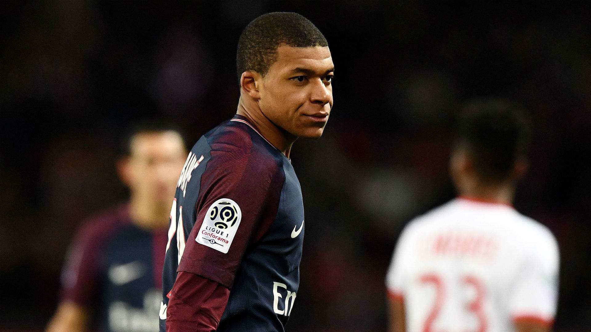 Mbappe kom på benken for å få tak i det viktigste målet i PSGs 2-0-seier i Marseille