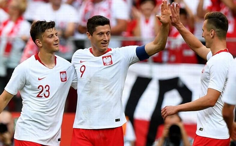 Robert Lewandowski scorer to som Polen-kryssning i finalen i World Cup